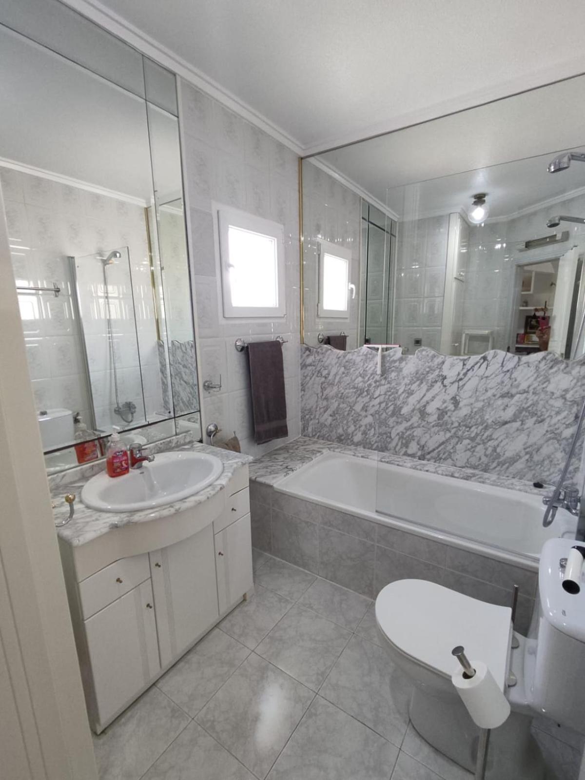 Schoenes Ruhiges Rooftop Apartment Mit Grosser Dachterrasse Torrevieja Exterior foto