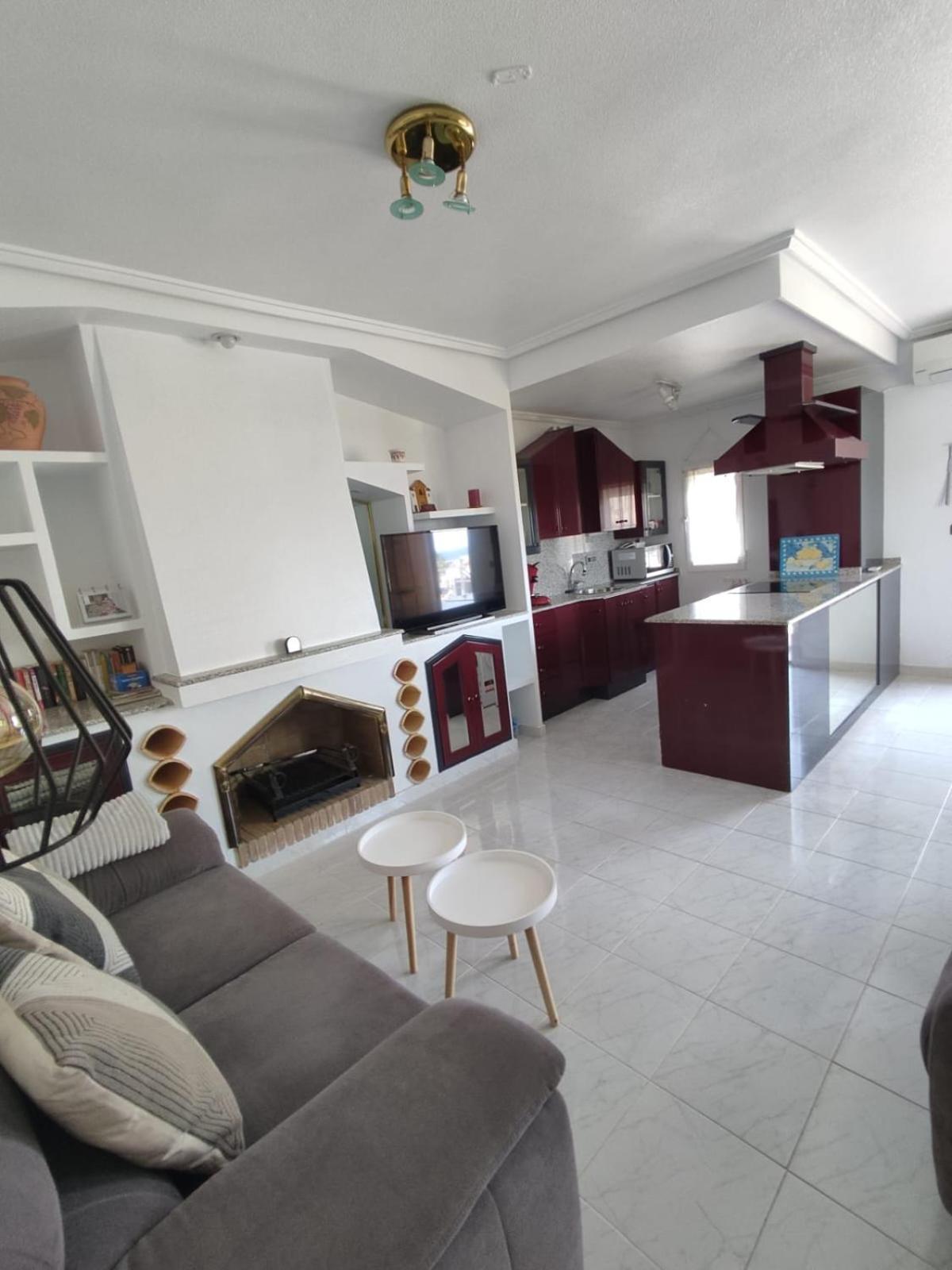 Schoenes Ruhiges Rooftop Apartment Mit Grosser Dachterrasse Torrevieja Exterior foto